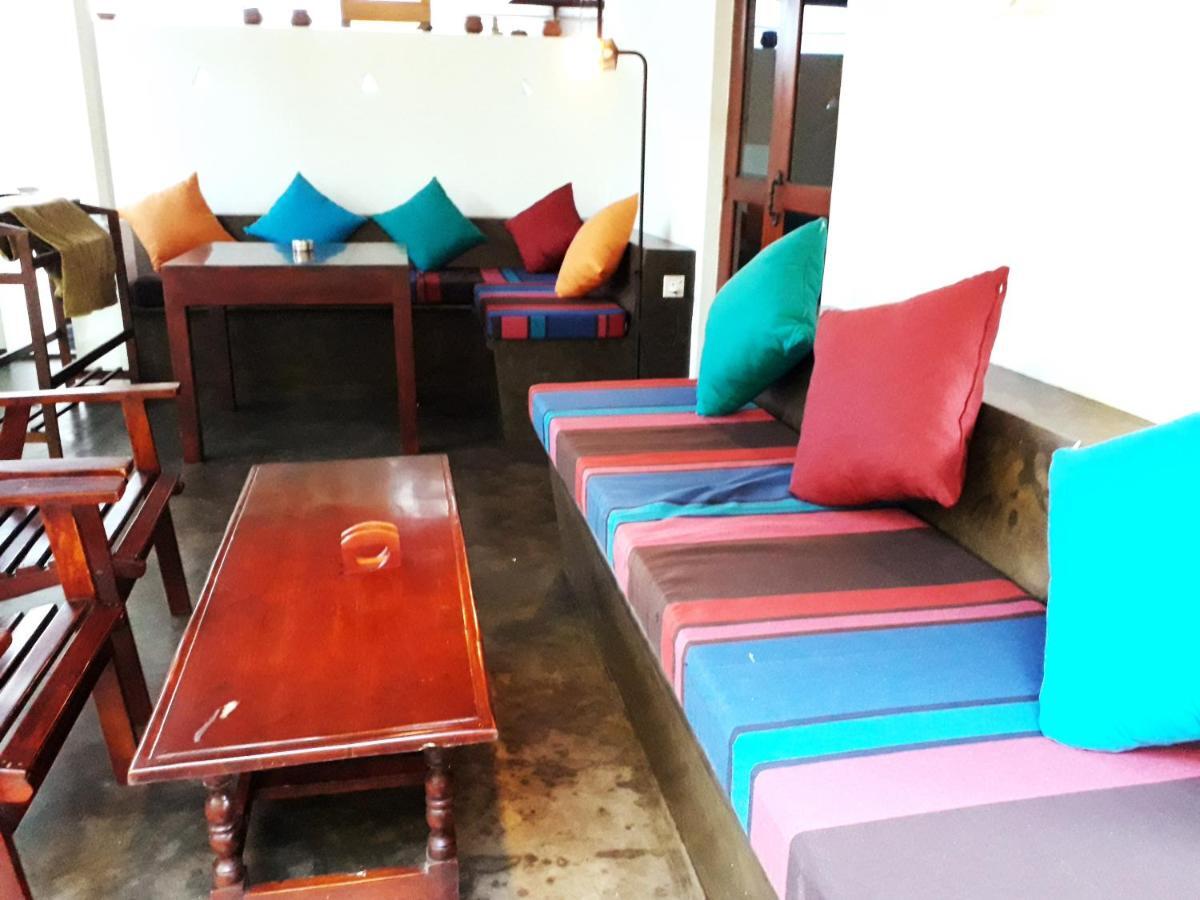 Goyambokka Guesthouse Tangalle Ngoại thất bức ảnh