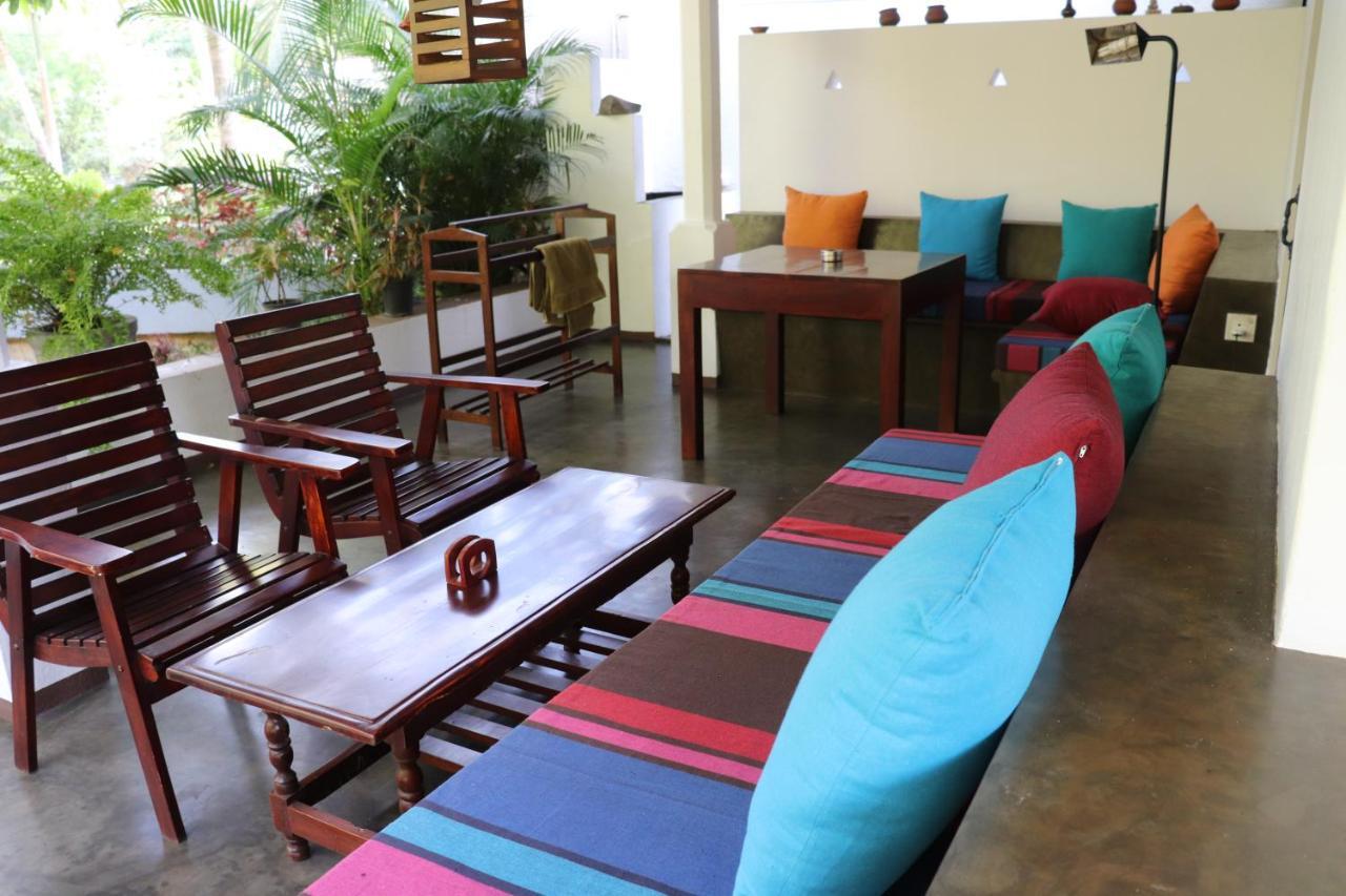 Goyambokka Guesthouse Tangalle Ngoại thất bức ảnh