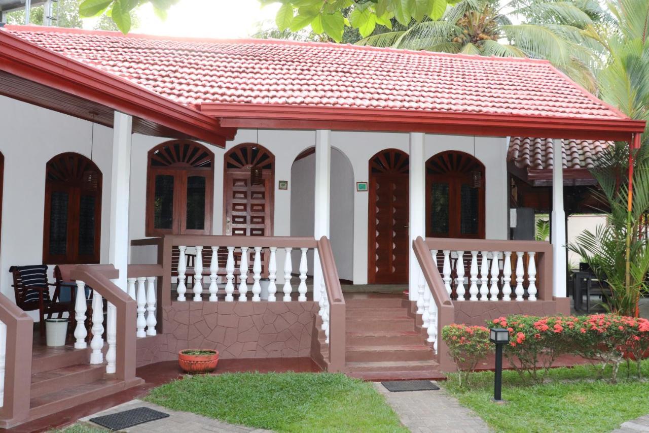 Goyambokka Guesthouse Tangalle Ngoại thất bức ảnh